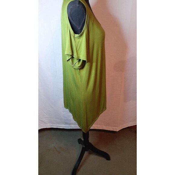 Top - Picture 2 of 5